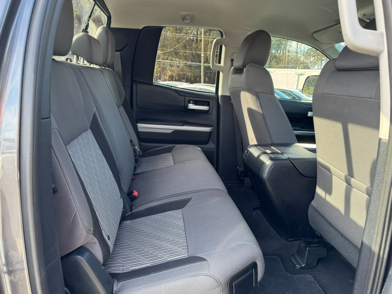 Toyota Tundra 2WD Truck Double Cab 4.6L V8 6-Spd AT SR5 (Natl) 2014