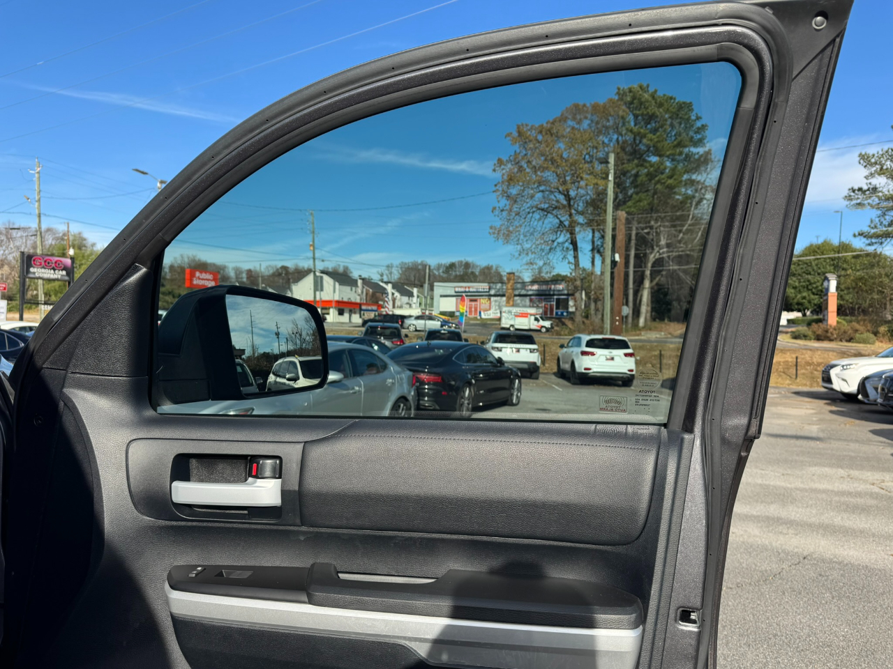 Toyota Tundra 2WD Truck Double Cab 4.6L V8 6-Spd AT SR5 (Natl) 2014