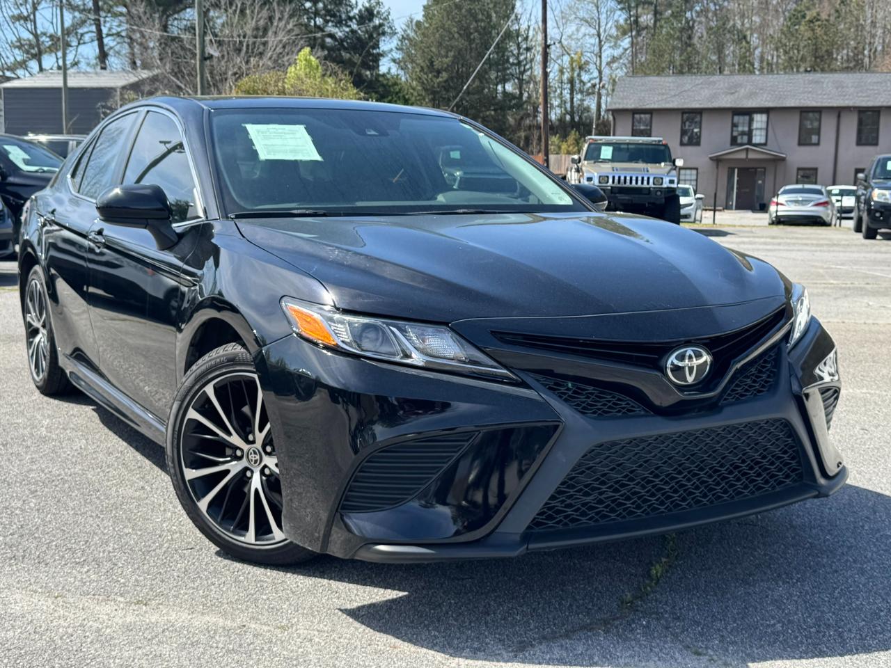 2020 Toyota Camry SE Auto (Natl)