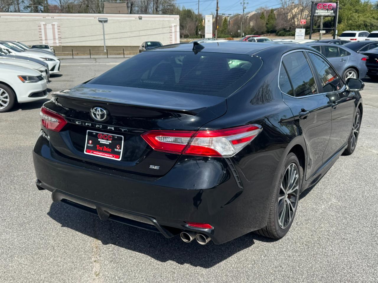 Toyota Camry SE Auto (Natl) 2020