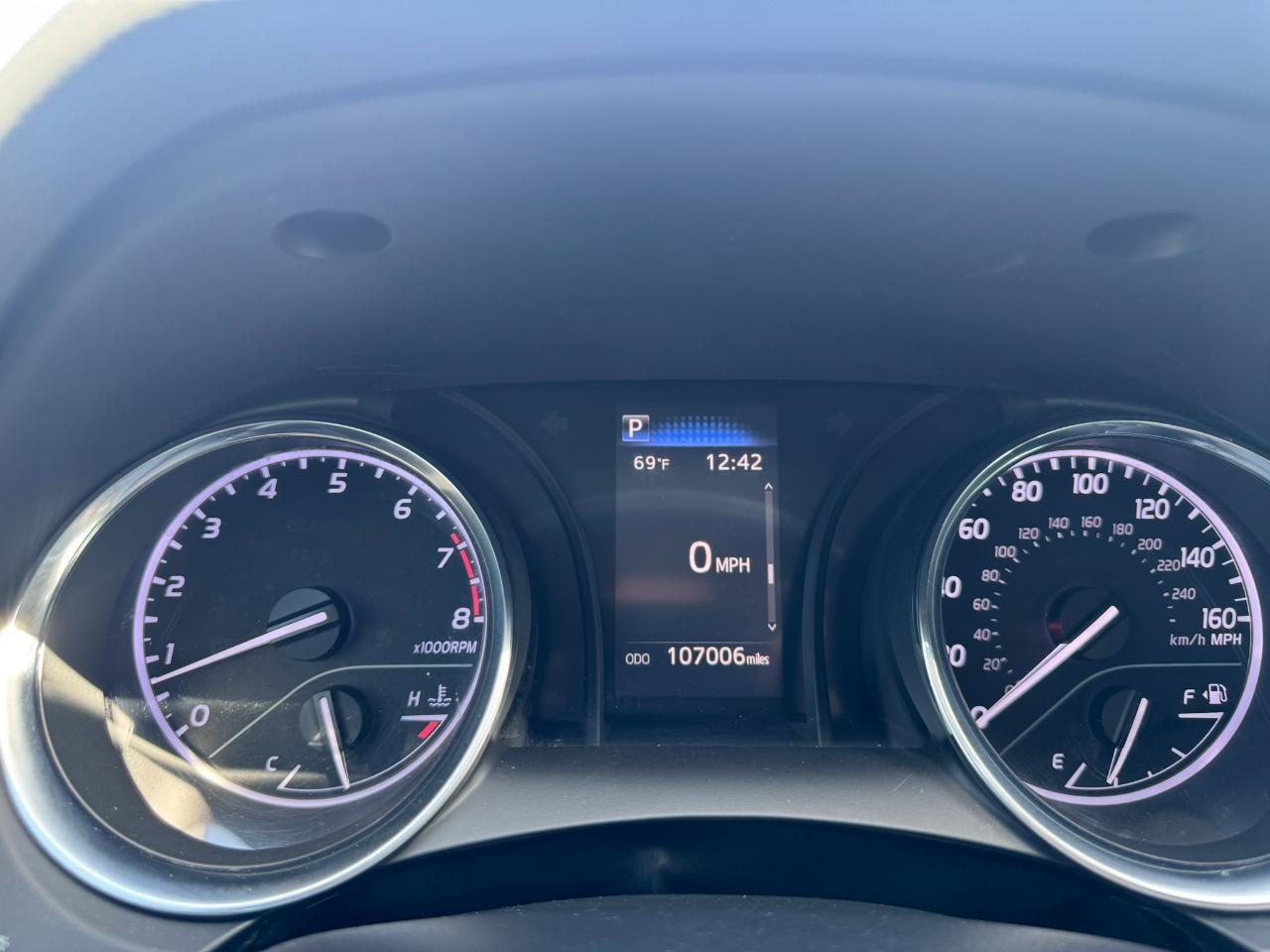 Toyota Camry SE Auto (Natl) 2020