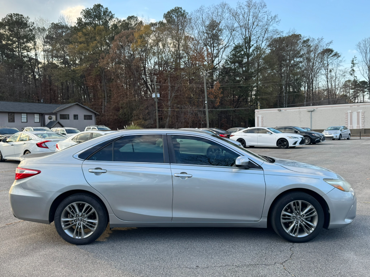 Toyota Camry 4dr Sdn SE Auto (Natl) 2015
