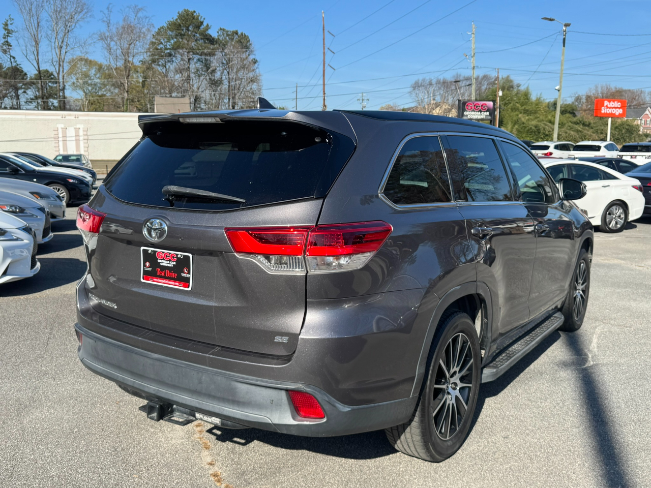 Toyota Highlander SE V6 FWD (Natl) 2017