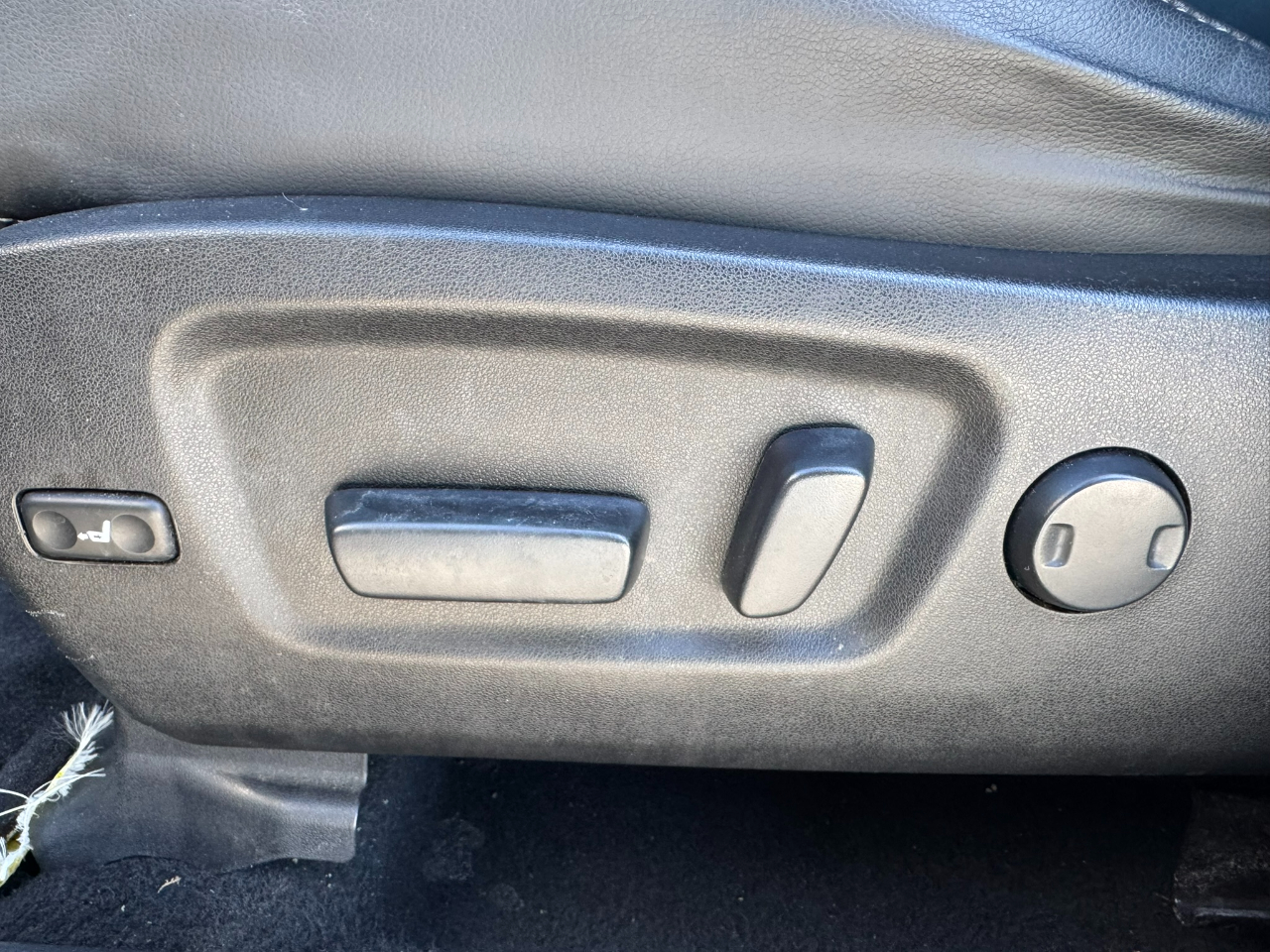 Toyota Highlander SE V6 FWD (Natl) 2017