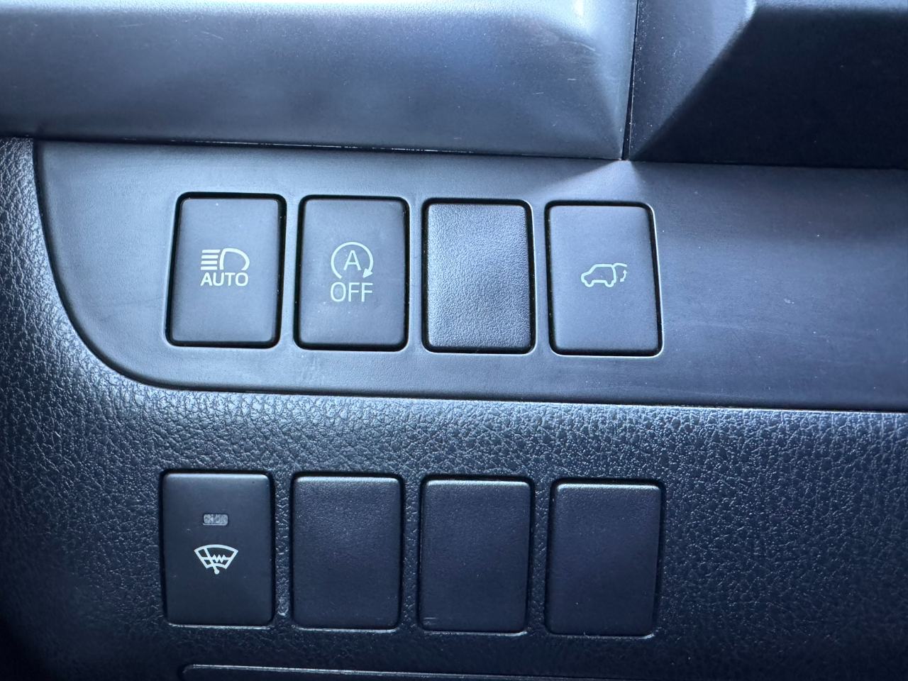 Toyota Highlander SE V6 FWD (Natl) 2017