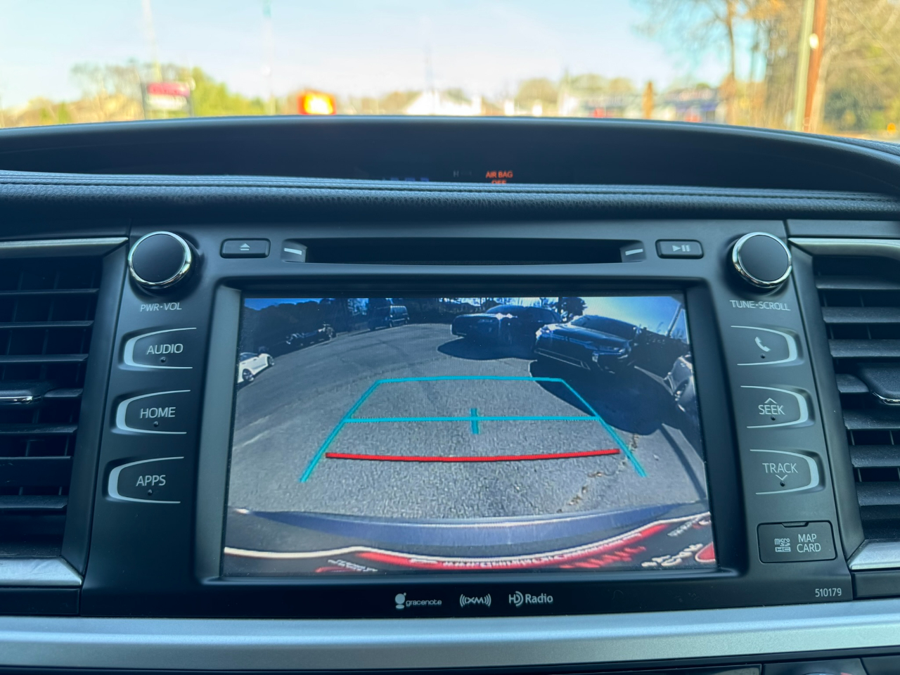 Toyota Highlander SE V6 FWD (Natl) 2017