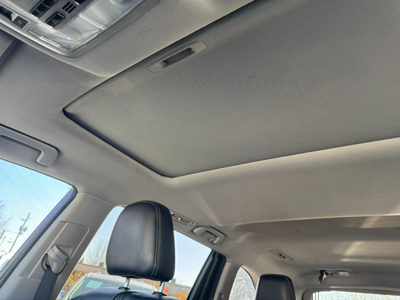 Toyota Highlander SE V6 FWD (Natl) 2017