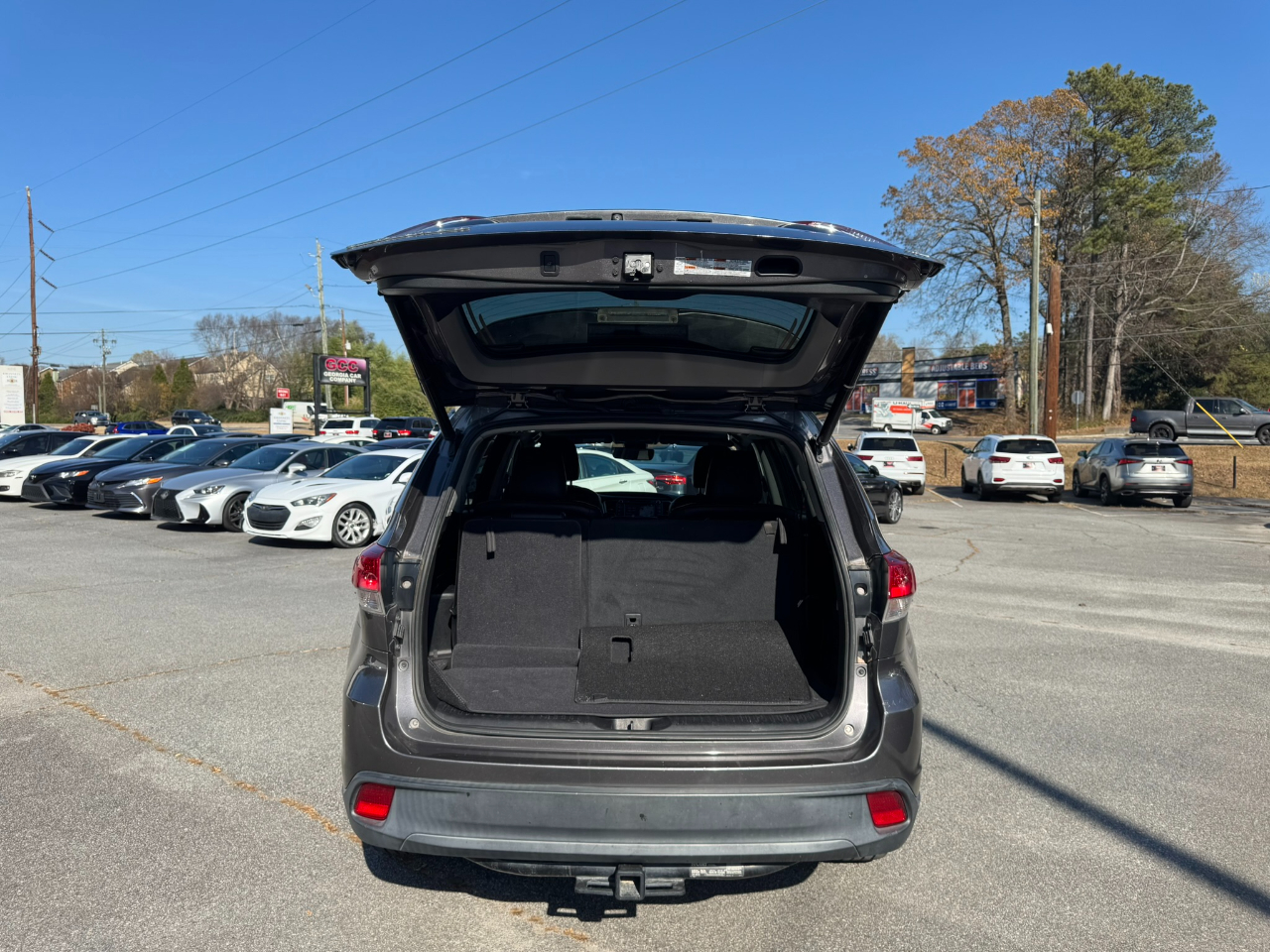 Toyota Highlander SE V6 FWD (Natl) 2017