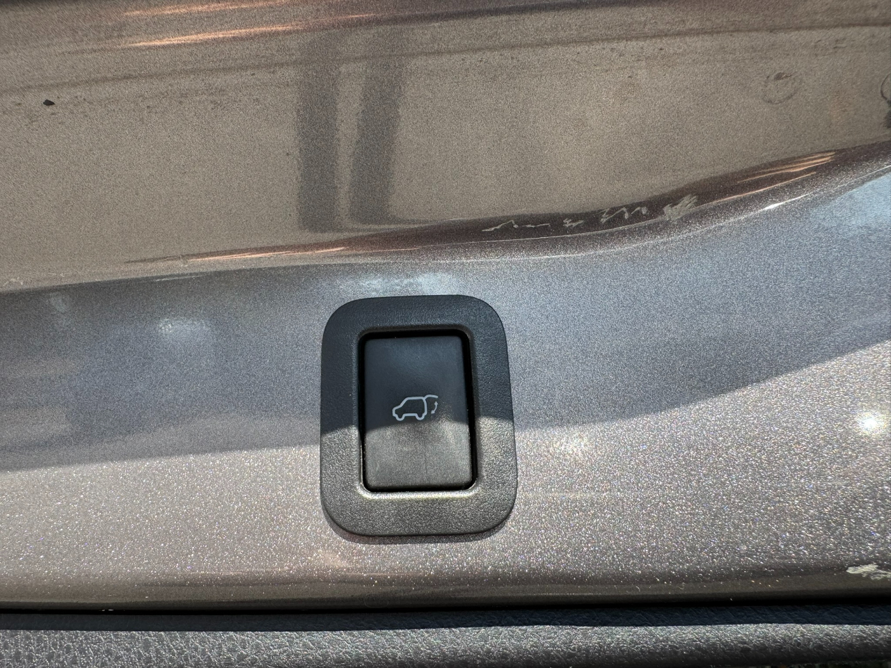 Toyota Highlander SE V6 FWD (Natl) 2017