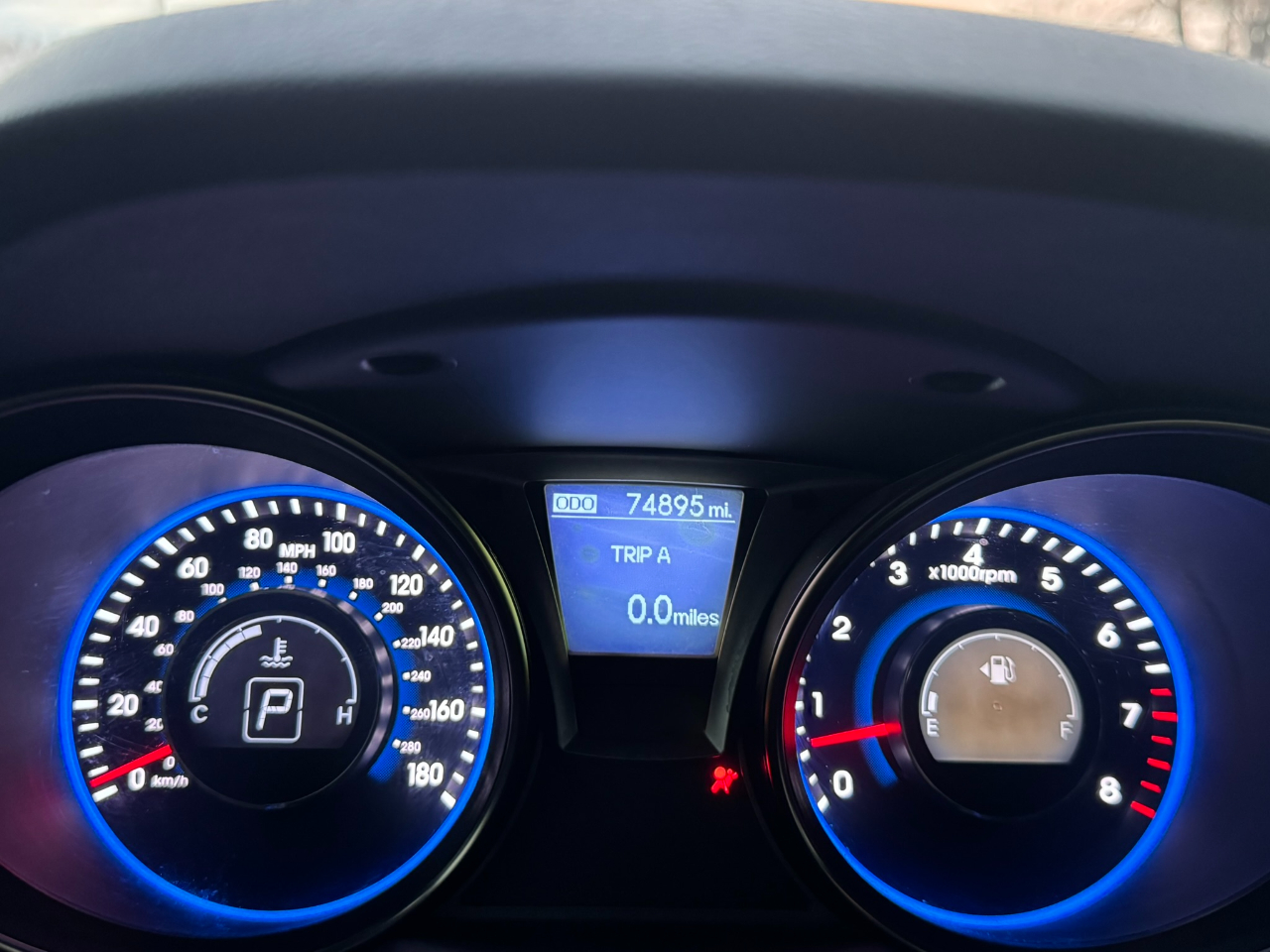 Hyundai Genesis Coupe 2dr 3.8L Auto Base w/Gray Seats 2016