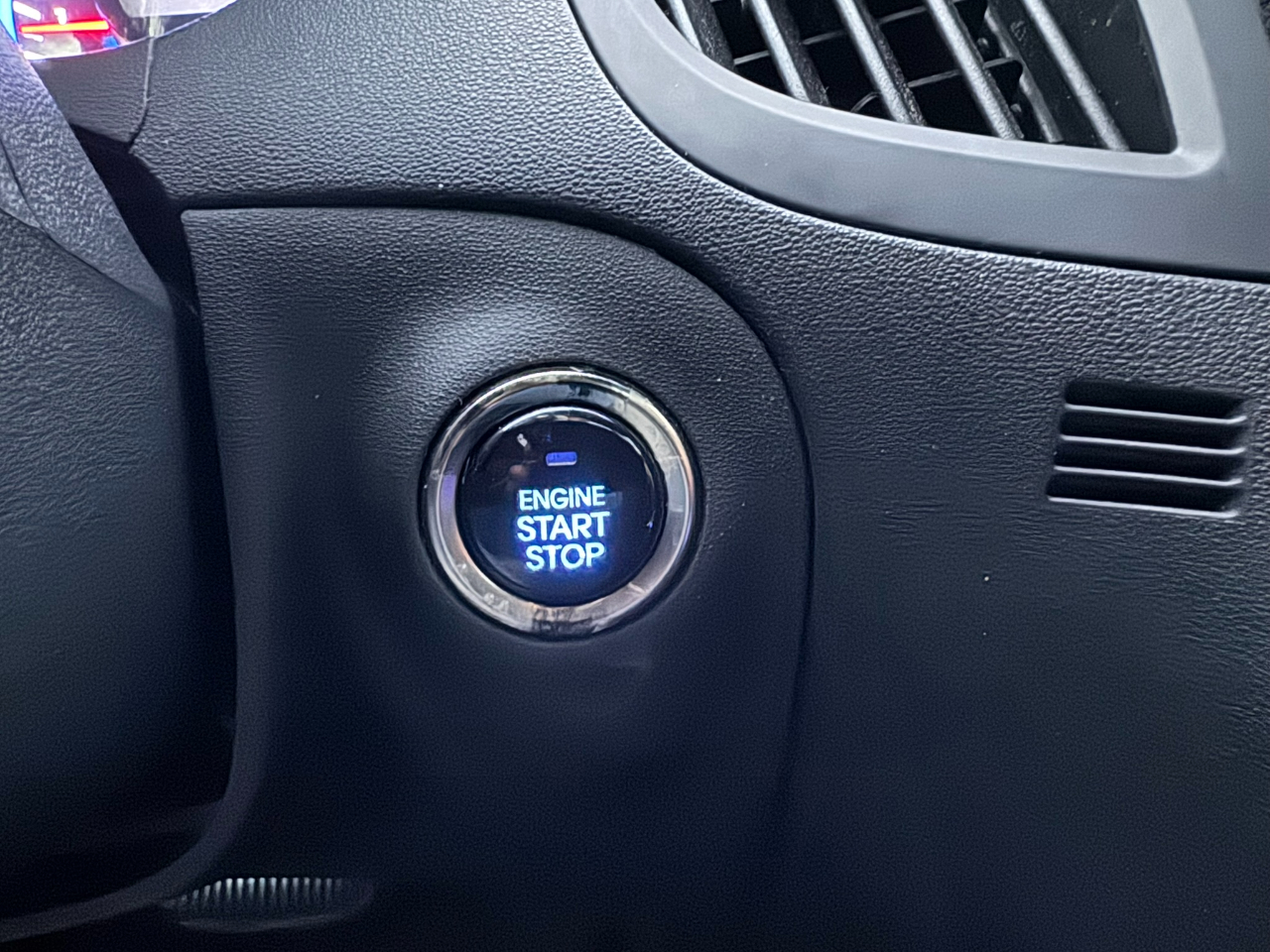 Hyundai Genesis Coupe 2dr 3.8L Auto Base w/Gray Seats 2016