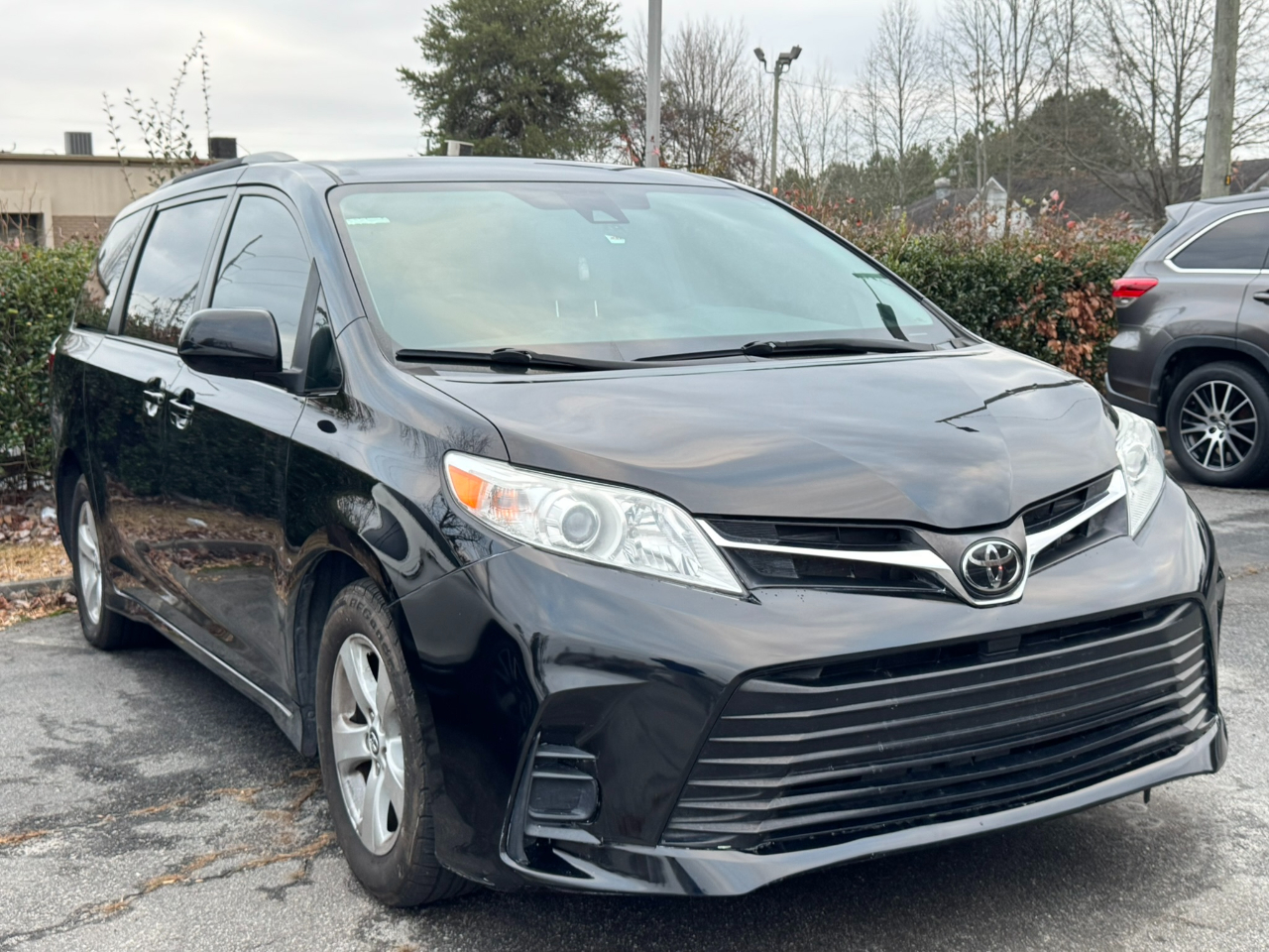 2019 Toyota Sienna LE FWD 8-Passenger (Natl)