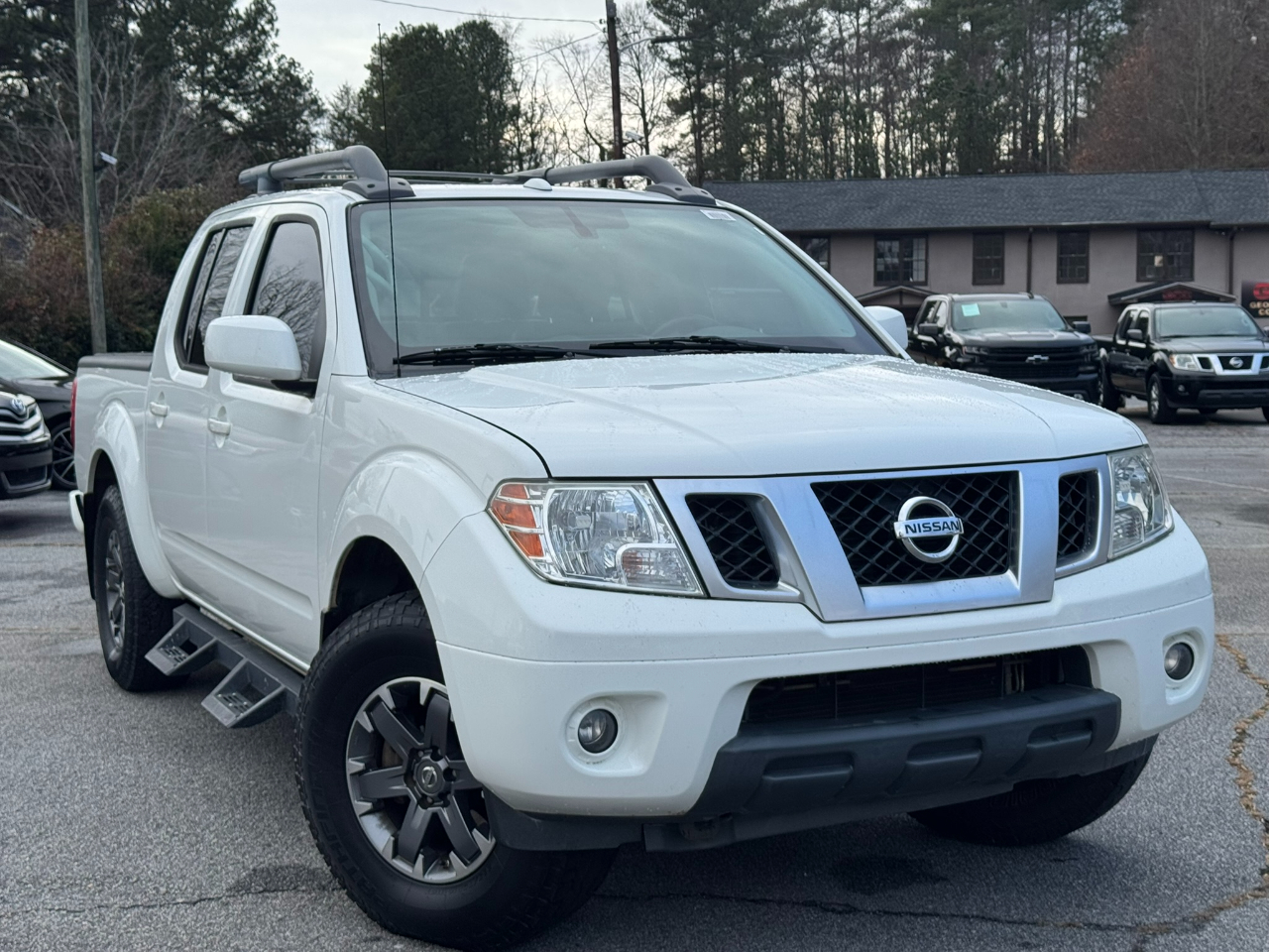 2017 Nissan Frontier PRO-4X's photo
