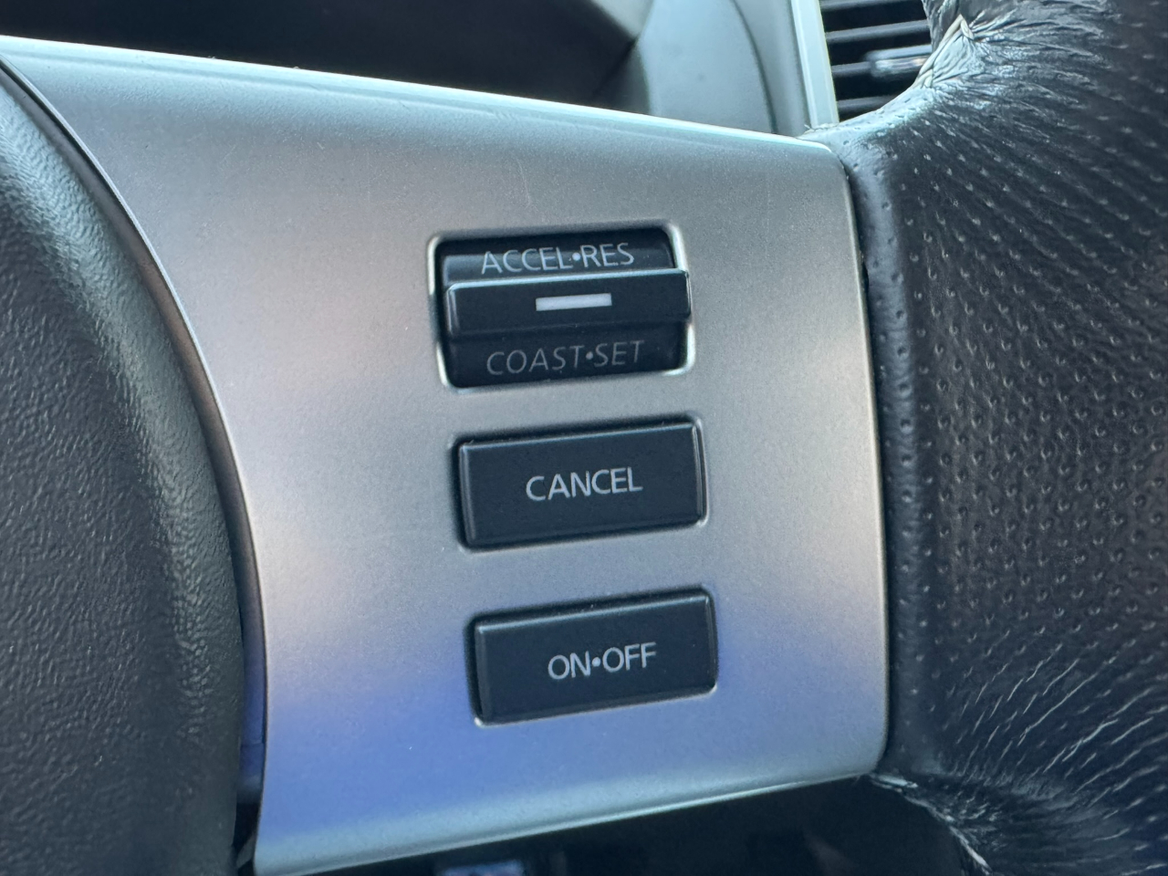 Nissan Frontier Crew Cab 4x4 PRO-4X Auto 2017