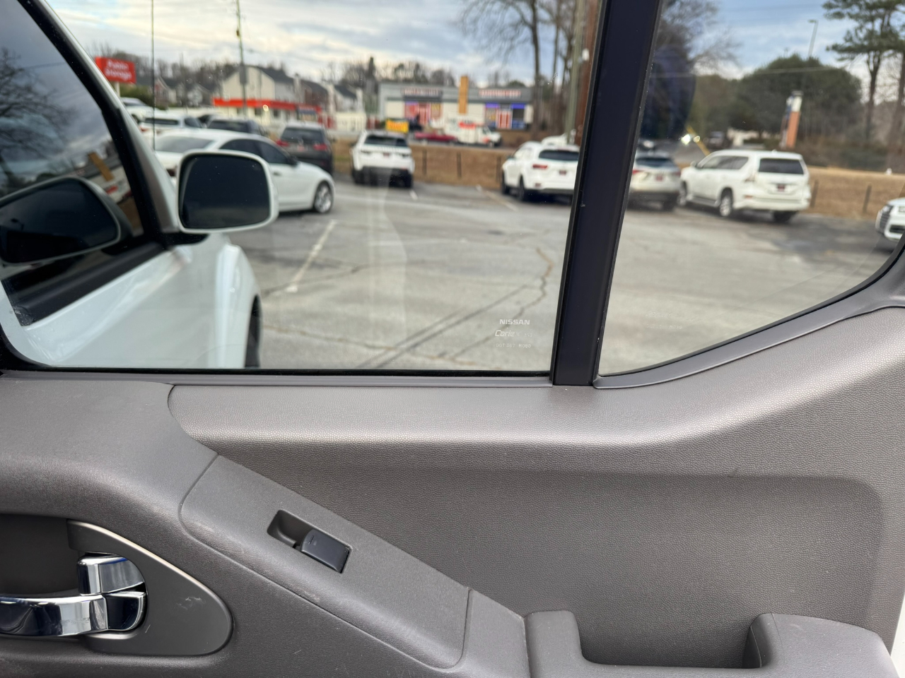 Nissan Frontier Crew Cab 4x4 PRO-4X Auto 2017