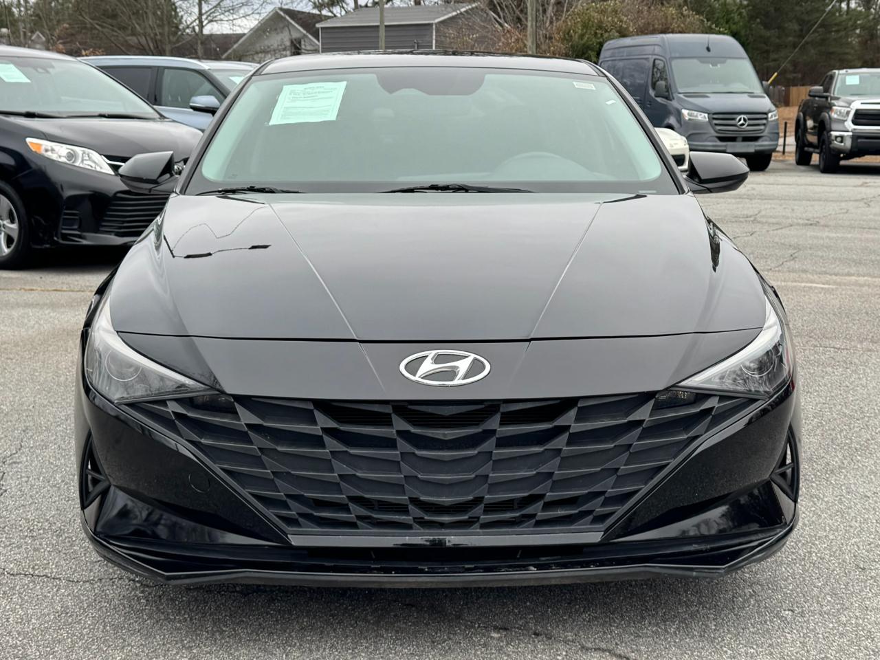 Hyundai Elantra SE IVT 2021