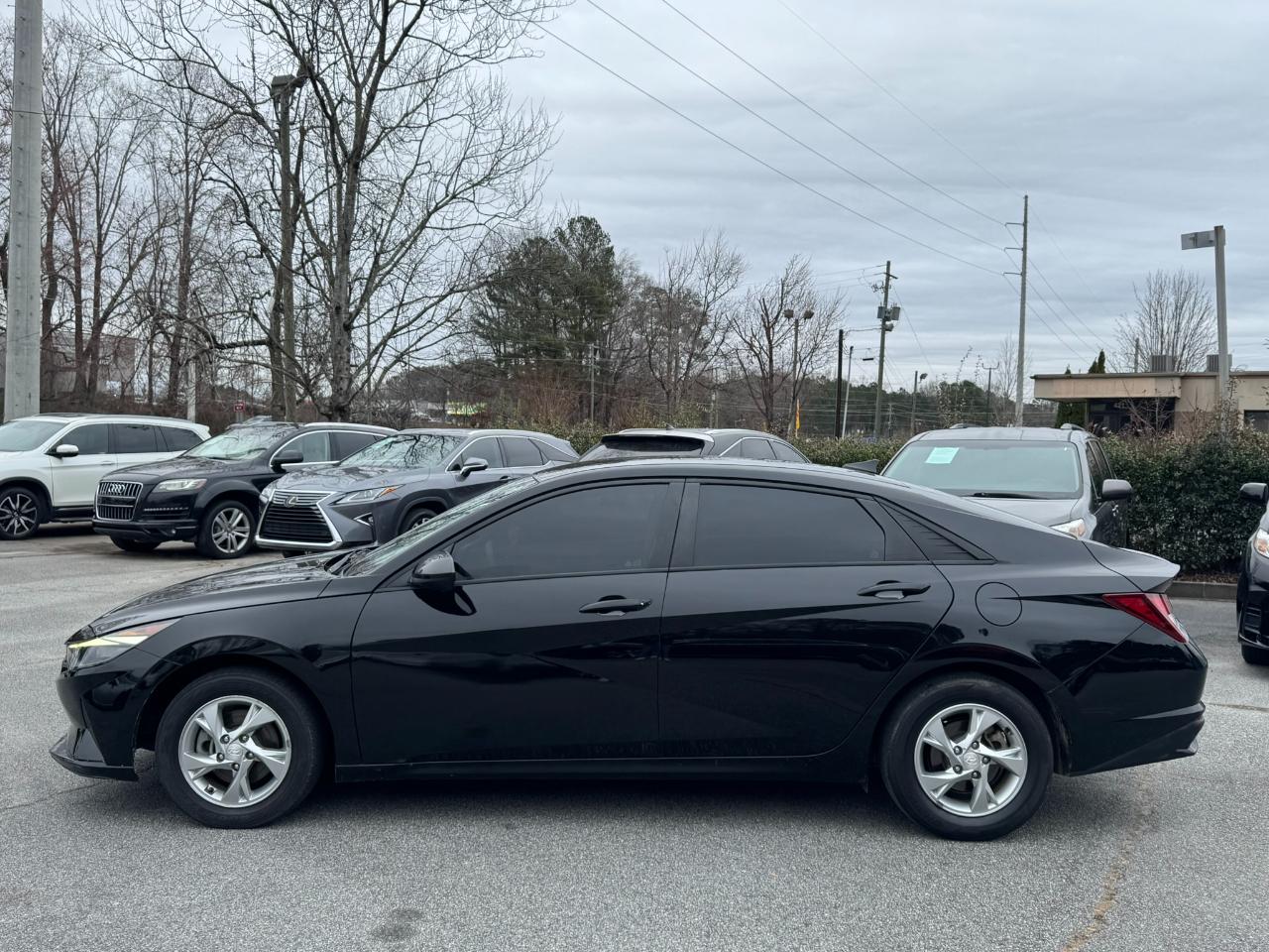 Hyundai Elantra SE IVT 2021