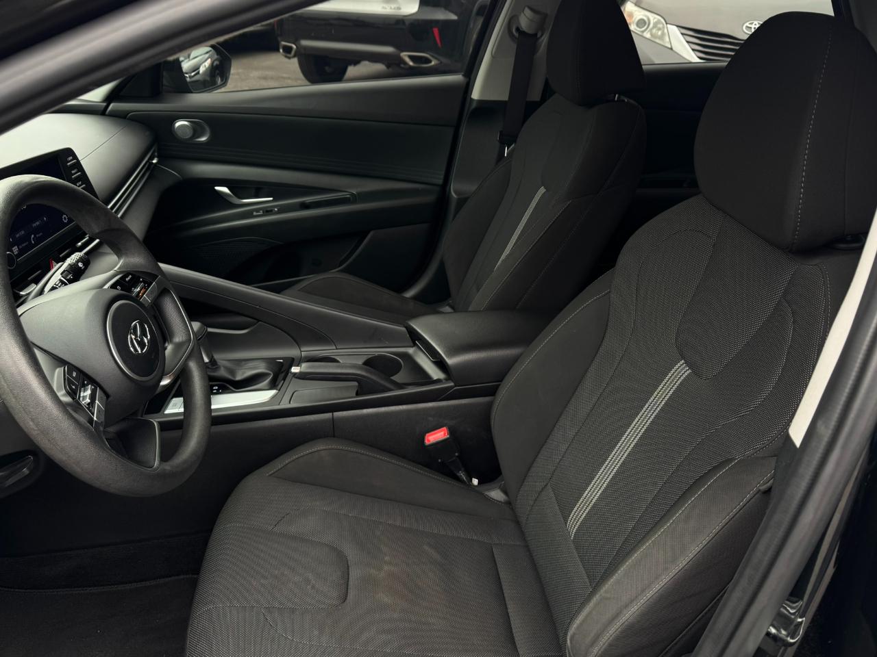 Hyundai Elantra SE IVT 2021