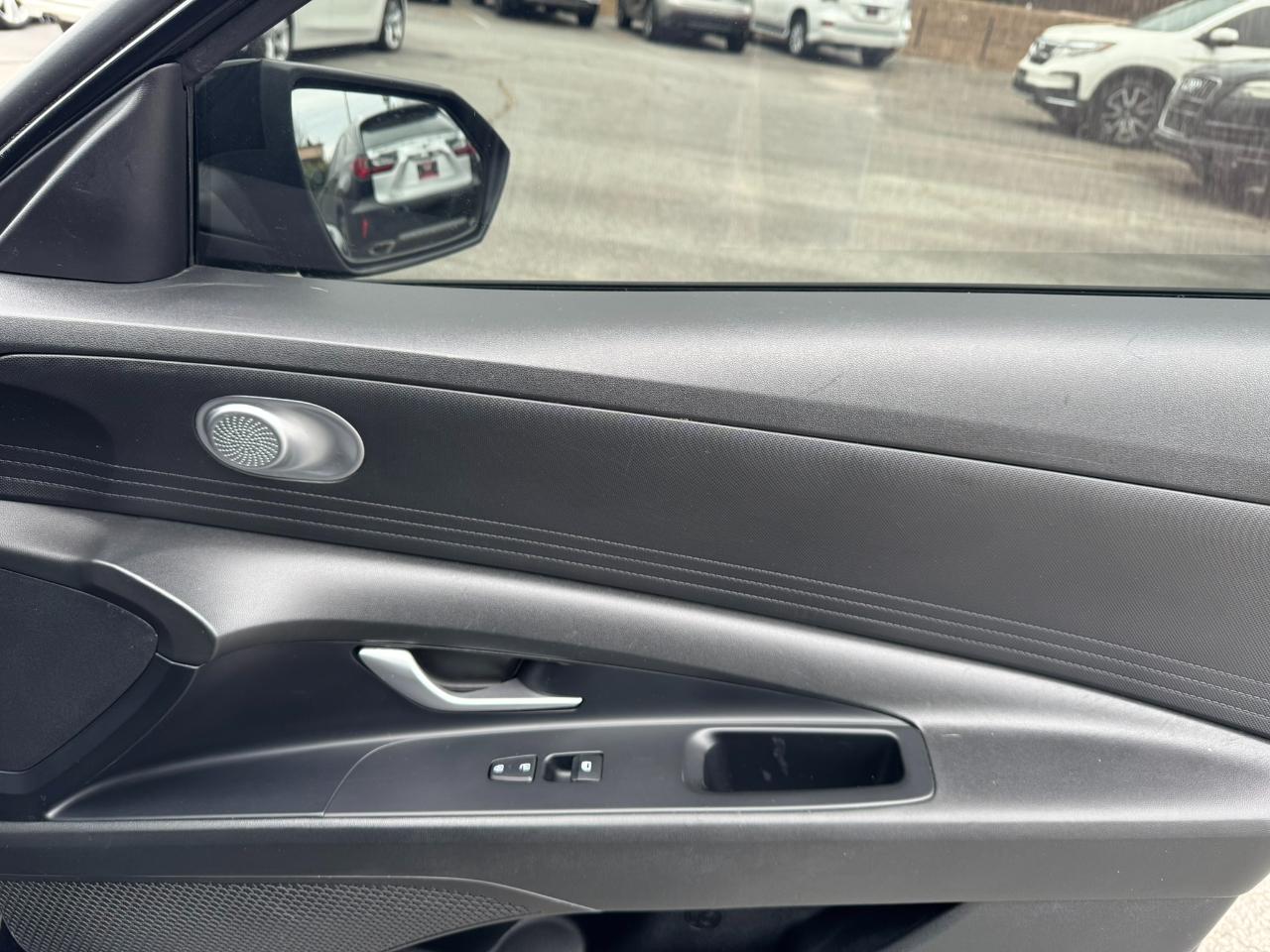 Hyundai Elantra SE IVT 2021