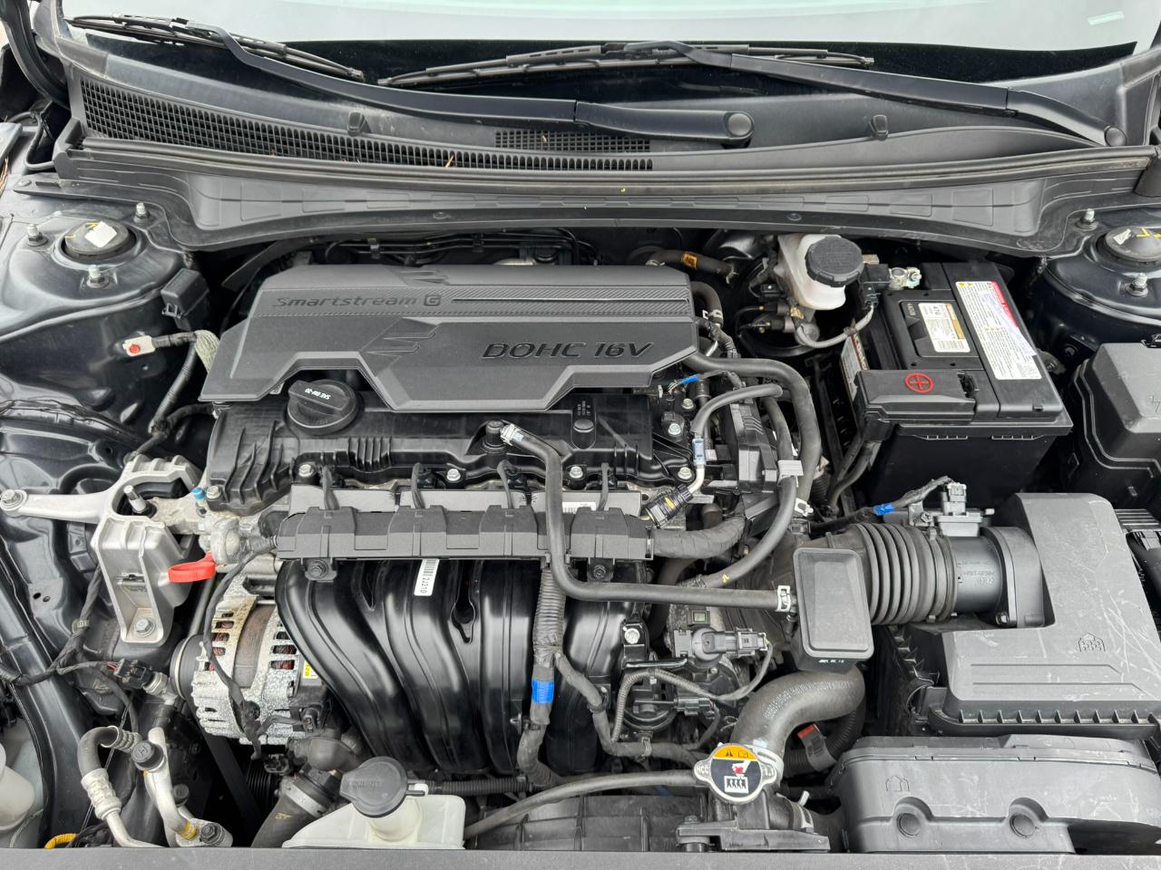 Hyundai Elantra SE IVT 2021