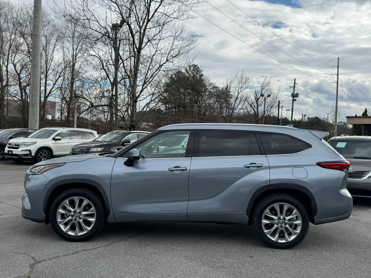 Toyota Highlander Limited FWD (Natl) 2020