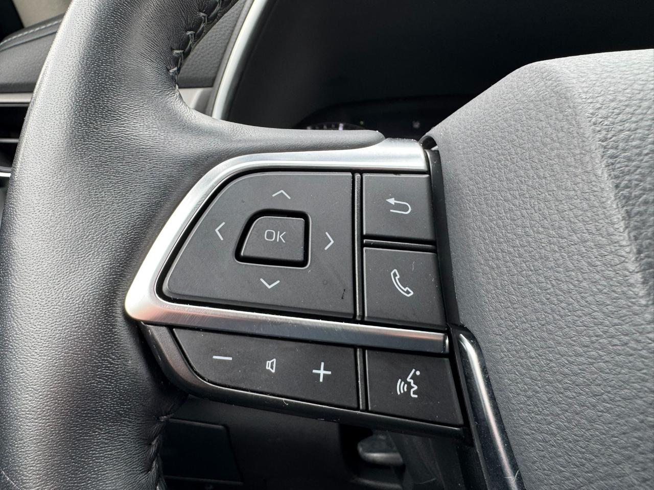 Toyota Highlander Limited FWD (Natl) 2020