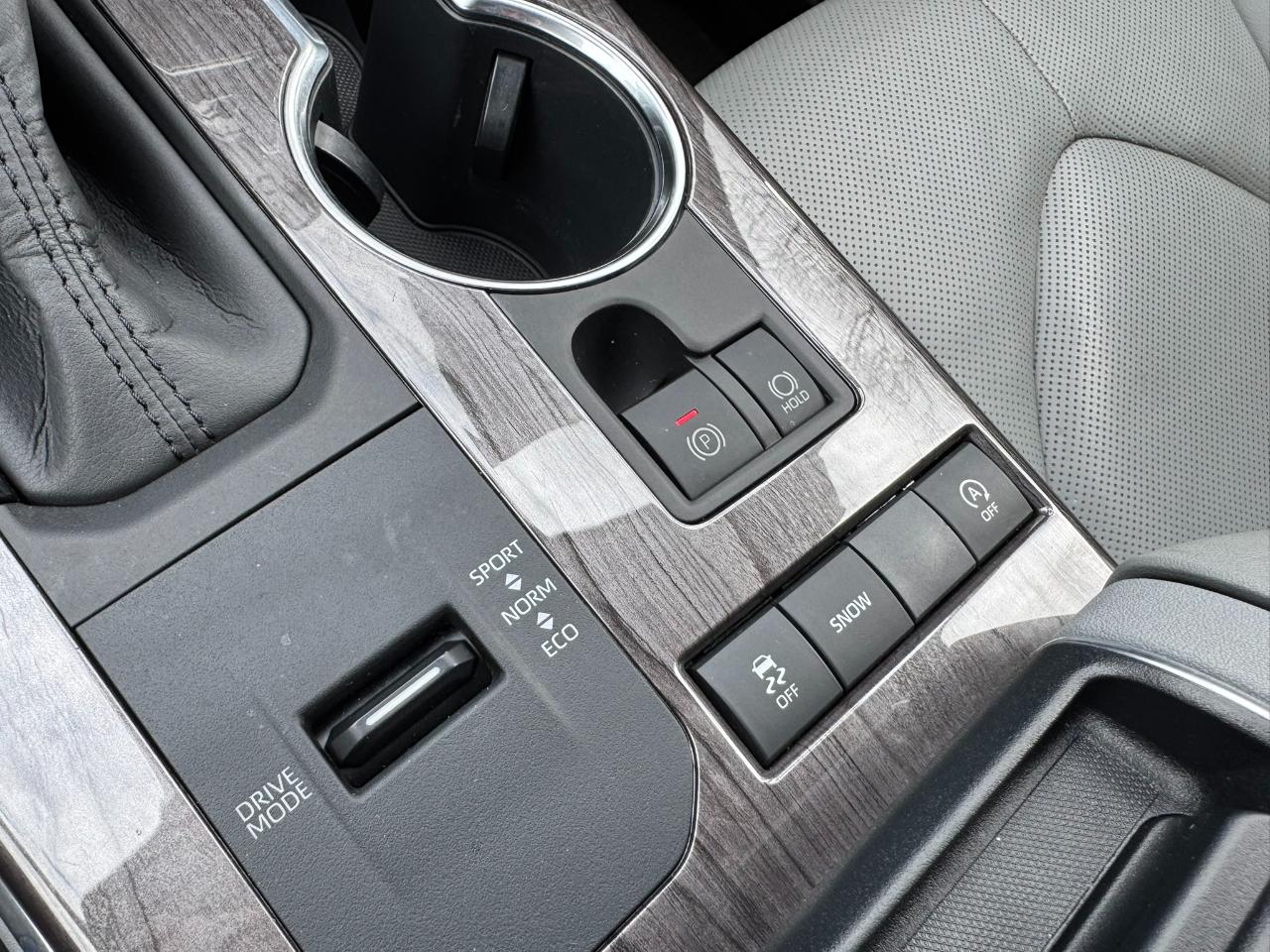 Toyota Highlander Limited FWD (Natl) 2020