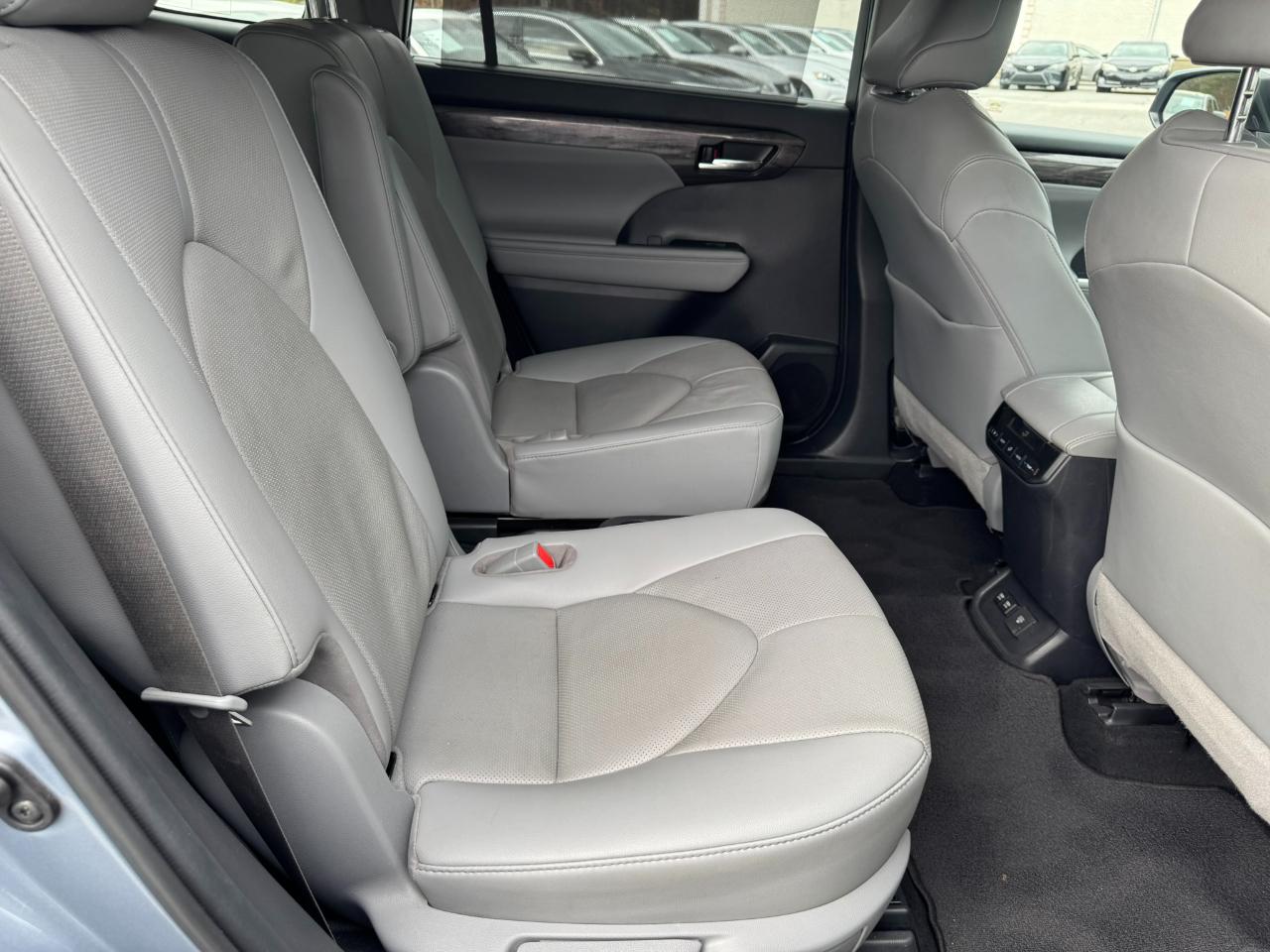 Toyota Highlander Limited FWD (Natl) 2020