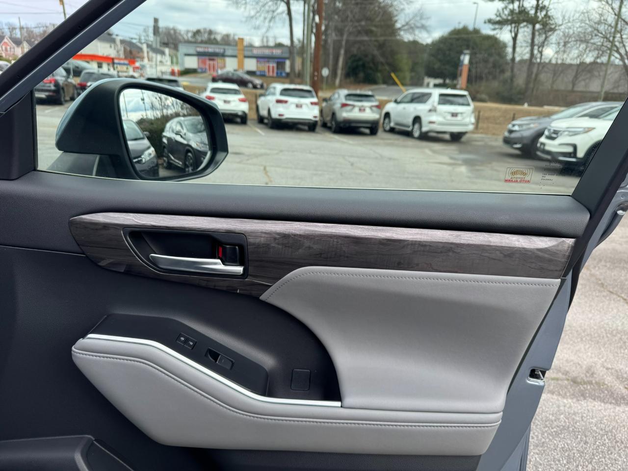 Toyota Highlander Limited FWD (Natl) 2020