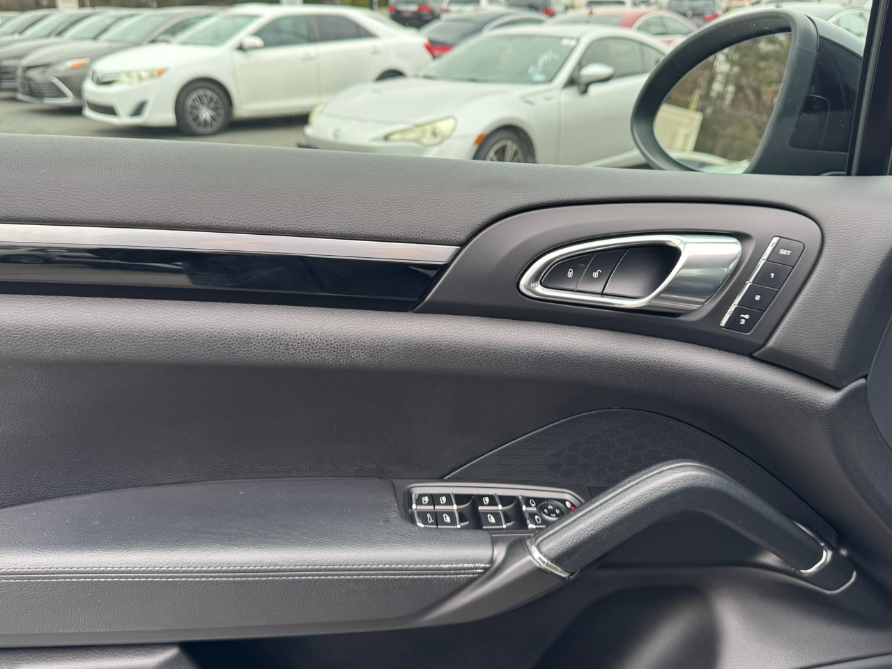 Porsche Cayenne AWD 4dr Platinum Edition 2014