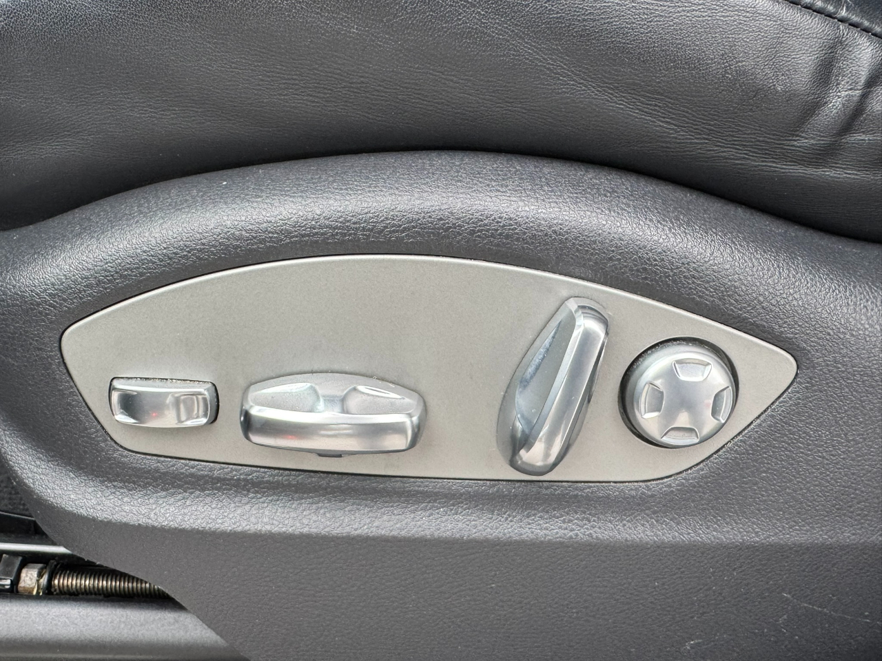 Porsche Cayenne AWD 4dr Platinum Edition 2014