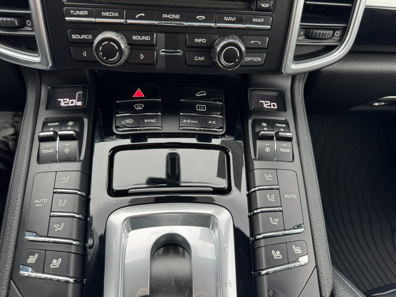 Porsche Cayenne AWD 4dr Platinum Edition 2014