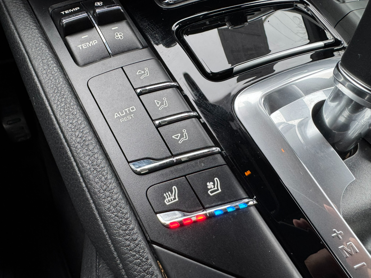 Porsche Cayenne AWD 4dr Platinum Edition 2014