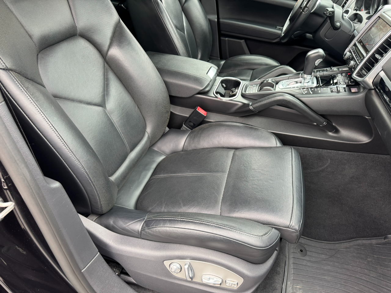 Porsche Cayenne AWD 4dr Platinum Edition 2014