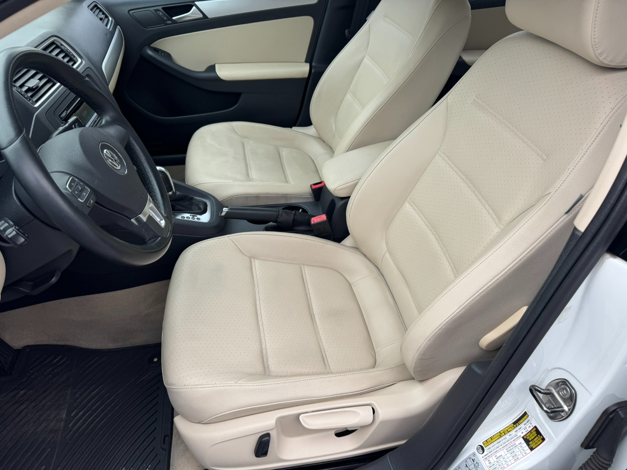 Volkswagen Jetta Sedan 4dr Auto SE 2014