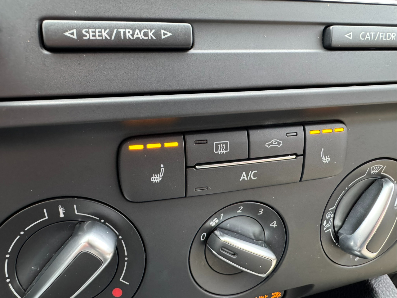 Volkswagen Jetta Sedan 4dr Auto SE 2014