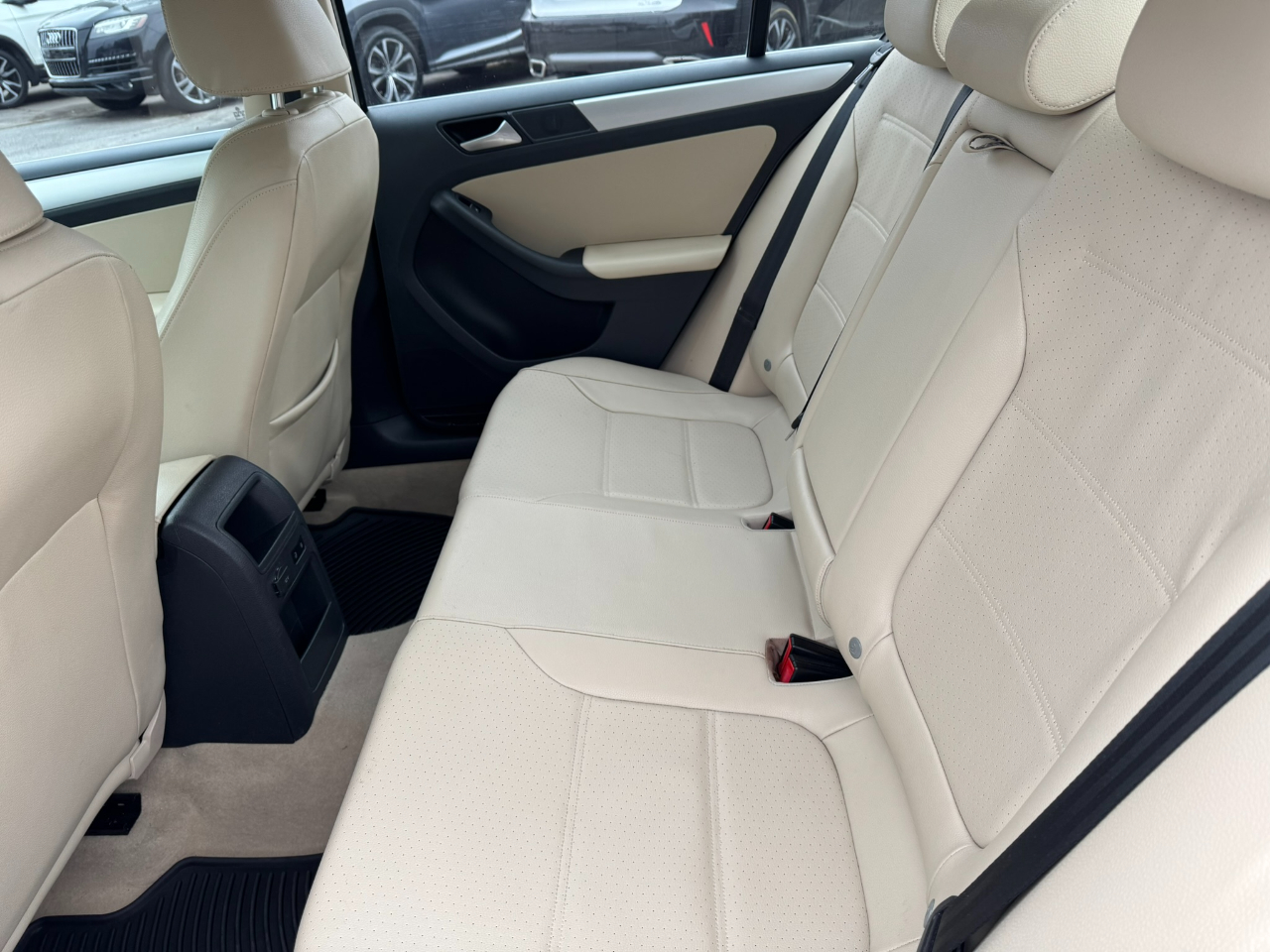 Volkswagen Jetta Sedan 4dr Auto SE 2014