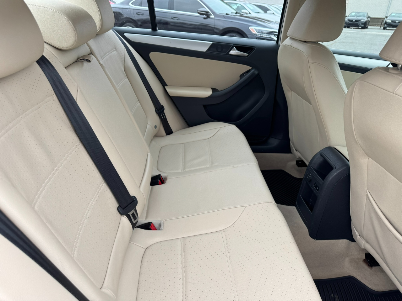 Volkswagen Jetta Sedan 4dr Auto SE 2014