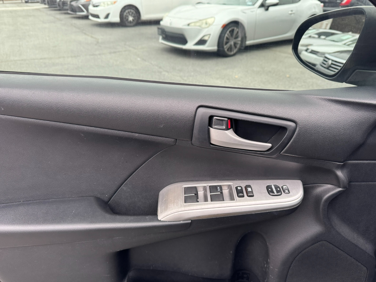 Toyota Camry 4dr Sdn I4 Auto SE Sport Limited Edition (Natl) 2012