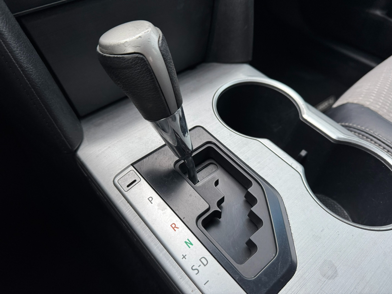 Toyota Camry 4dr Sdn I4 Auto SE Sport Limited Edition (Natl) 2012