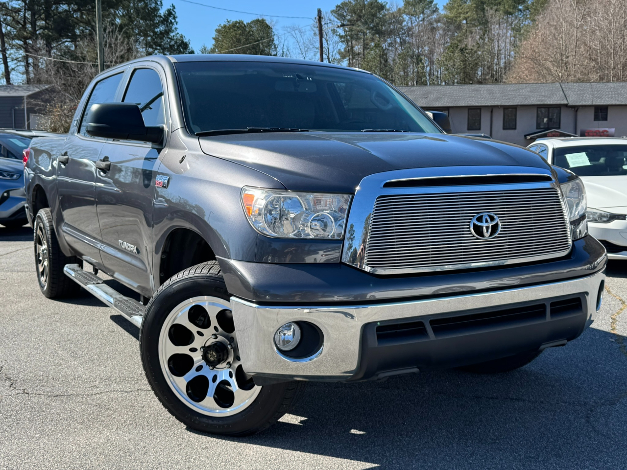 2013 Toyota Tundra 4WD Truck CrewMax 5.7L FFV V8 6-Spd AT (Natl)
