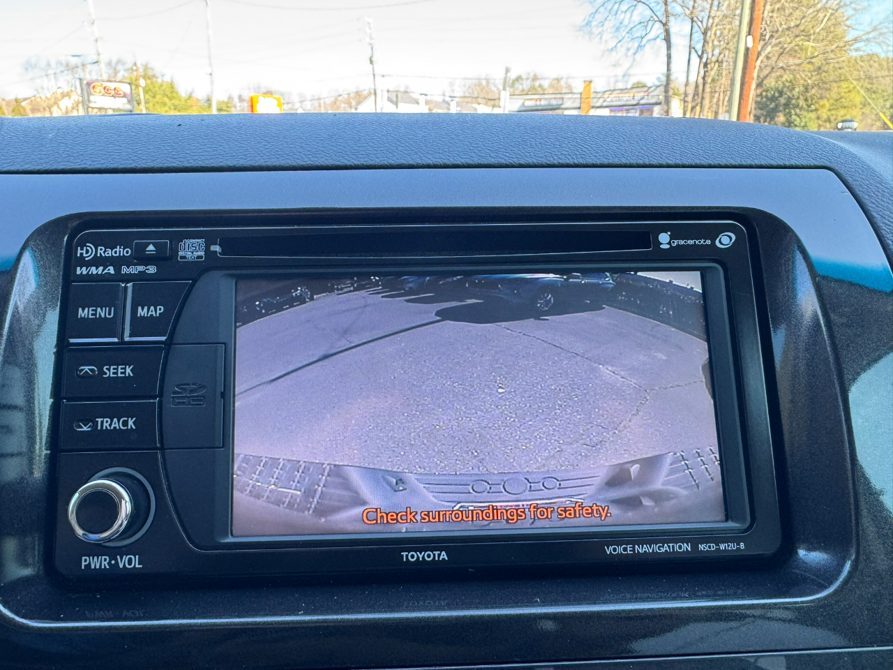 Toyota Tundra 4WD Truck CrewMax 5.7L FFV V8 6-Spd AT (Natl) 2013