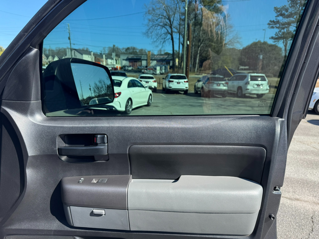 Toyota Tundra 4WD Truck CrewMax 5.7L FFV V8 6-Spd AT (Natl) 2013