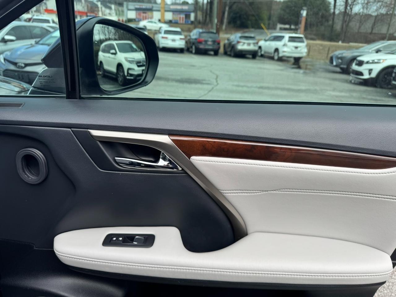 Lexus RX RX 350 FWD 2017