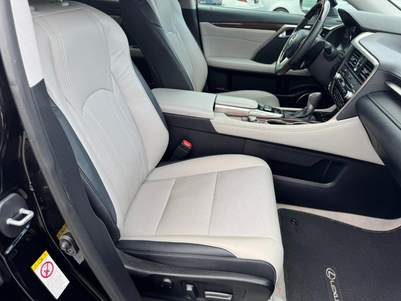 Lexus RX RX 350 FWD 2017