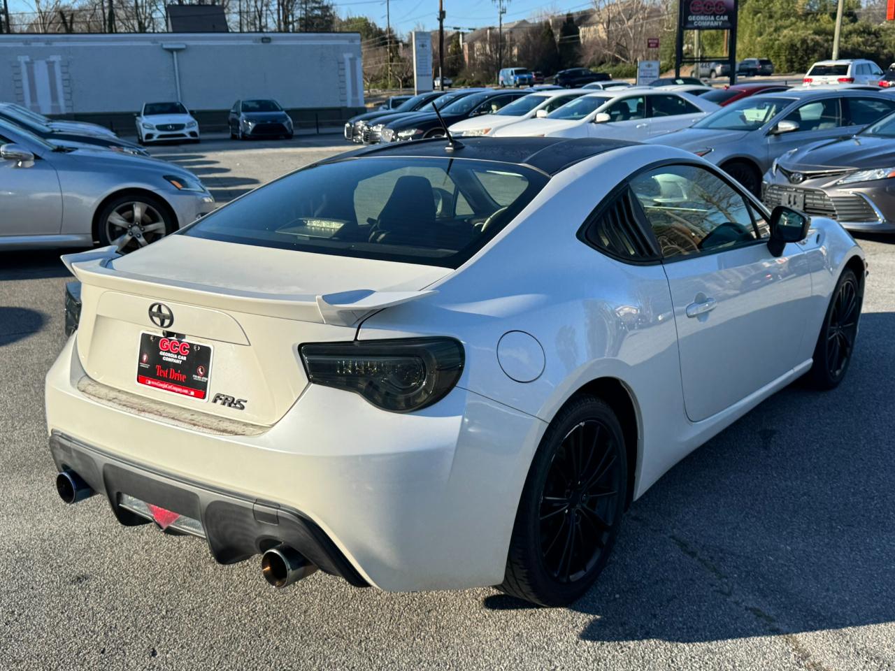 Scion FR-S 2dr Cpe Auto (Natl) 2013