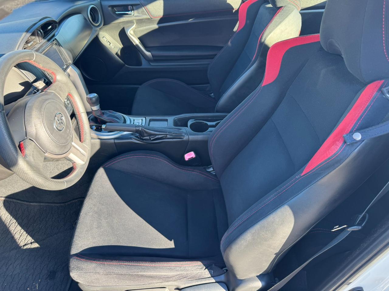 Scion FR-S 2dr Cpe Auto (Natl) 2013