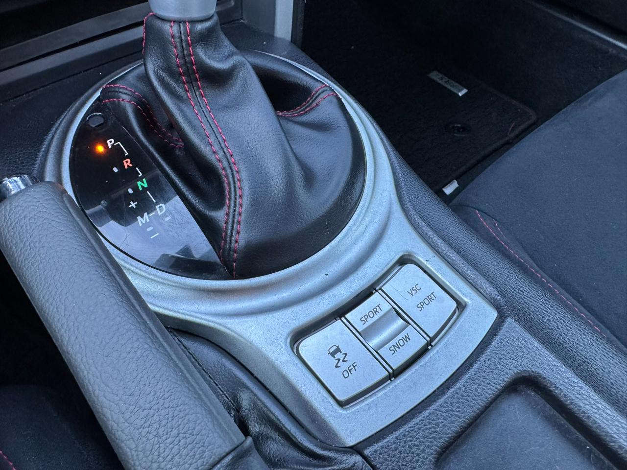 Scion FR-S 2dr Cpe Auto (Natl) 2013