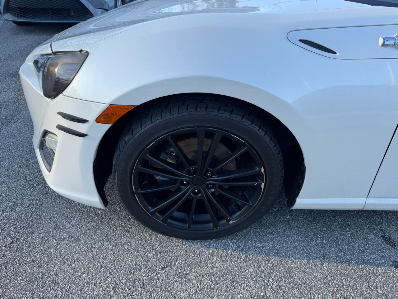 Scion FR-S 2dr Cpe Auto (Natl) 2013