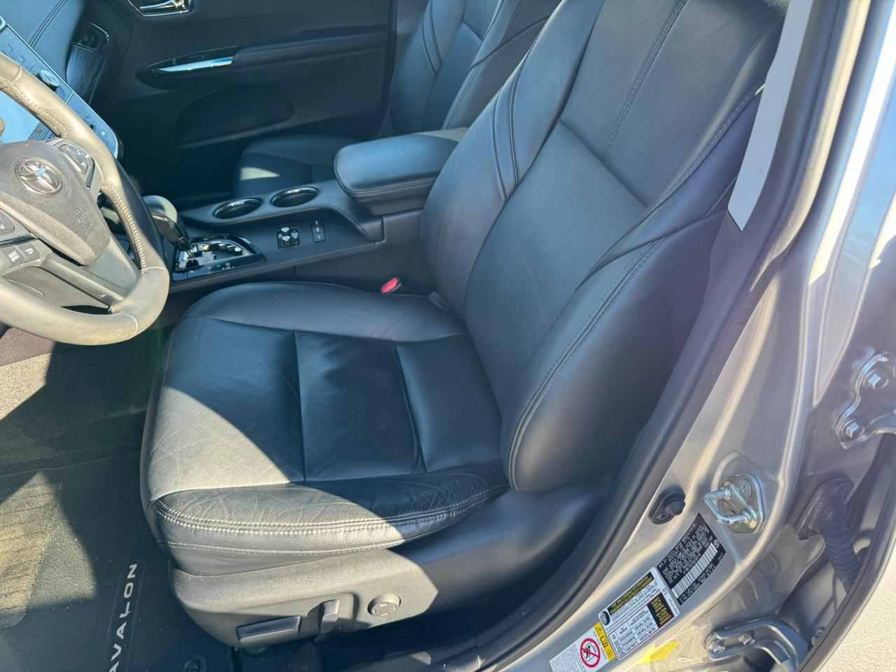 Toyota Avalon 4dr Sdn Touring (Natl) 2016